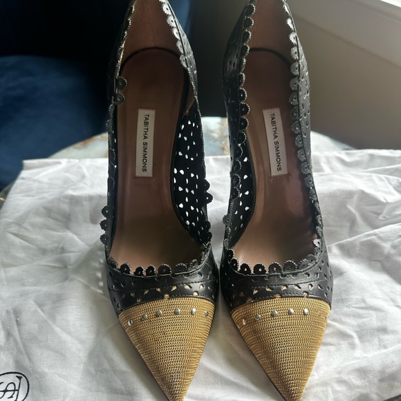 Tabitha Simmons Gold Tipped Toe Pumps - Picture 2 of 7